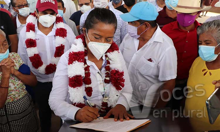 Visita Abelina López los Bienes Comunales de Cacahuatepec; promete detonar su desarrollo