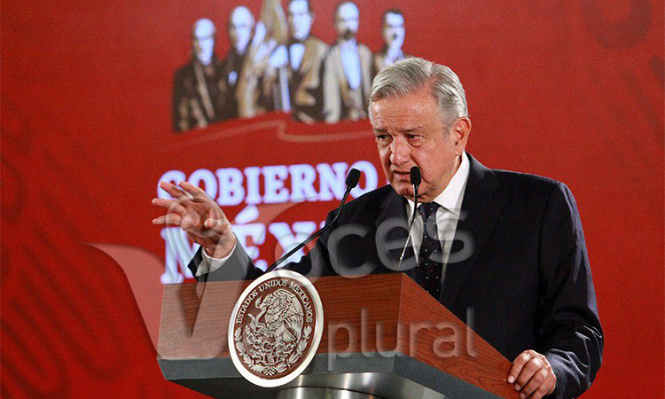 No se puede hacer justicia por propia mano, dice López Obrador sobre niños armados en Guerrero