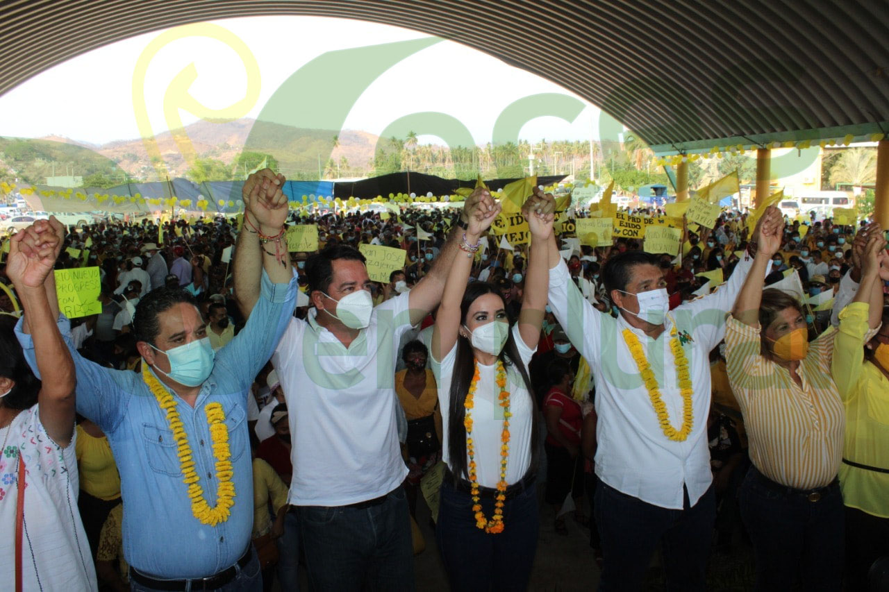 La coalición PRI-PRD no es de simulaciones, afirma Mario Moreno en su gira por Coyuca de Benítez