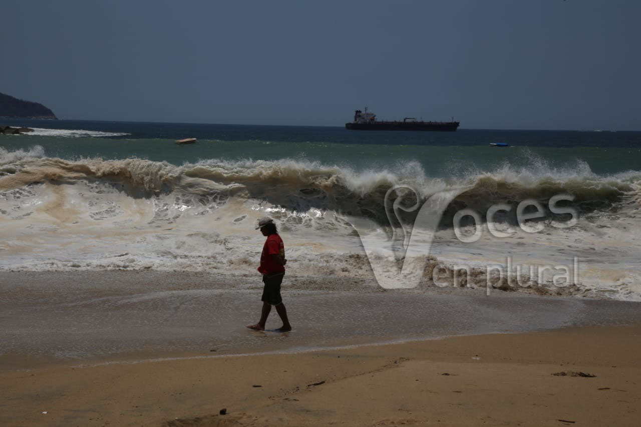 Alerta la SPC por la presencia de mar de fondo en la costa de Guerrero