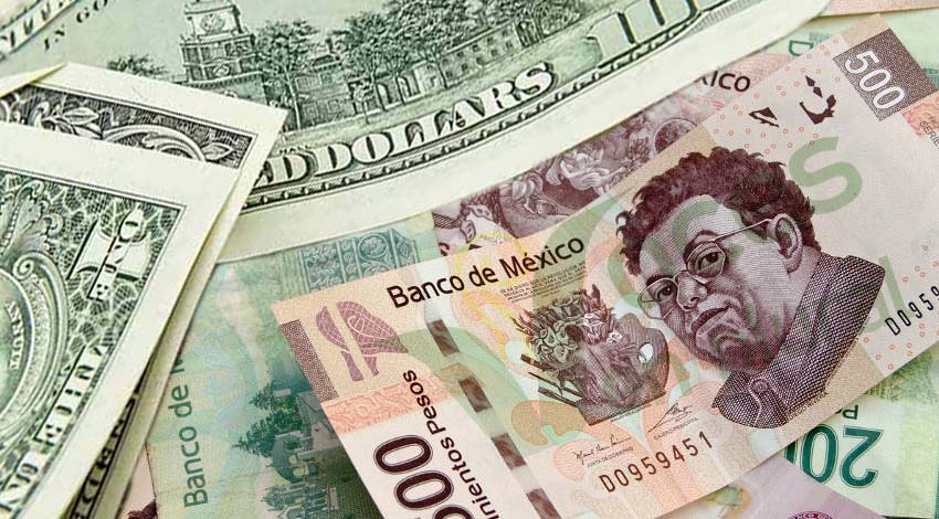 Gana terreno el peso mexicano frente al dólar por pronóstico del FMI sobre alza para la economía global