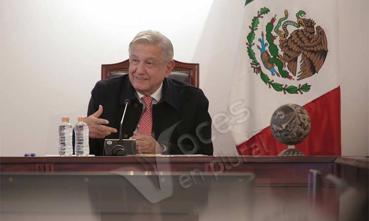 Pide López Obrador no cerrar planteles por brotes de Covid-19