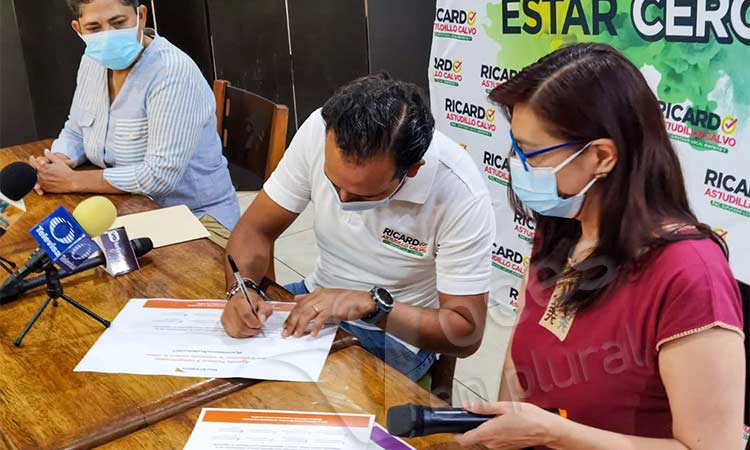 Firma Ricardo Astudillo Calvo compromisos a favor del bienestar de la niñez