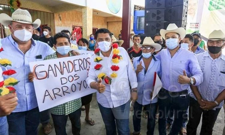 Prometen Moreno Arcos y Ricardo Taja apoyos Al campo en gira conjunta