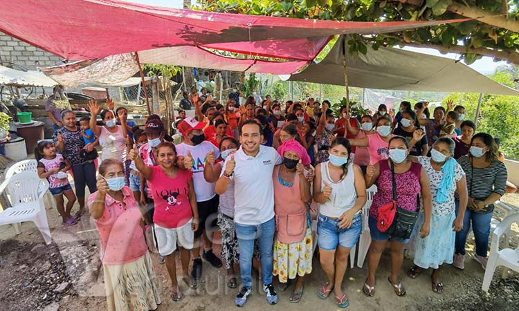 Agradece Ricardo Astudillo confianza y respaldo de mujeres a su candidatura en San Pedro Cacahuatepec