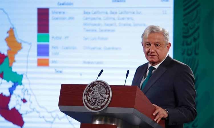 Se negocia con parte del PRI para lograr mayoría calificada: López Obrador