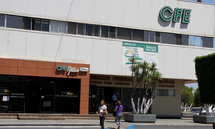 Llevan 5 días sin electricidad en calle de la colonia Progreso