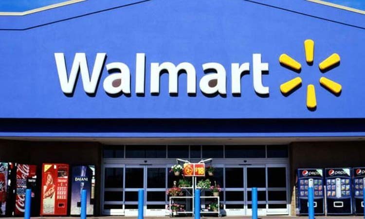 Tras protestas, Walmart reincorporará a adultos mayores como empacadores