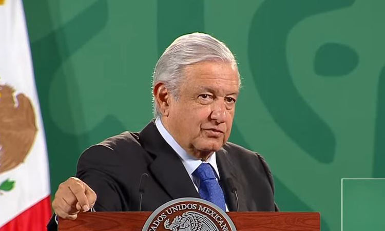 Exhibe AMLO a Chong, Vázquez Mota y Salinas por oponerse a revocación de mandato