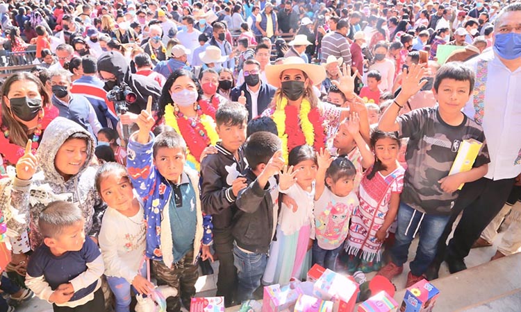 Llega la alegría y esperanza de la Navidad a niñas y niños de La Montaña de Guerrero