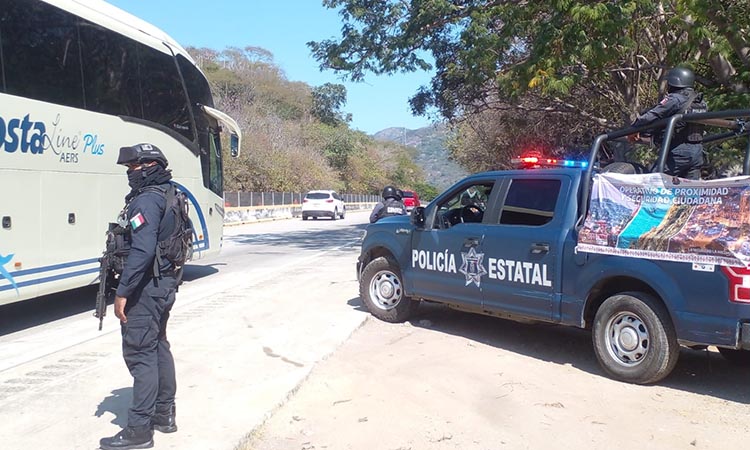 Vigila la Policía Estatal puntos carreteros por el éxodo de vacacionistas