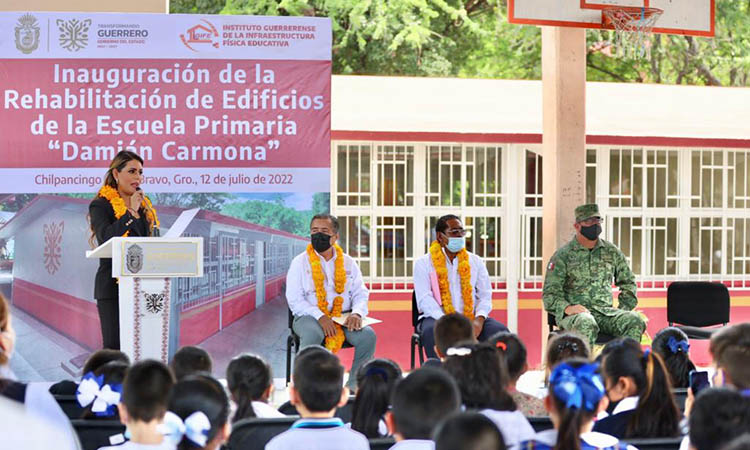 Con la inauguración de más aulas, Evelyn Salgado continúa la Revolución Educativa