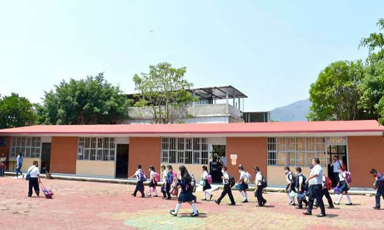 Más de 3 mil alumnos de nivel básico primaria y secundaria de Guerrero recibirán su beca “Ignacio Manuel Altamirano”