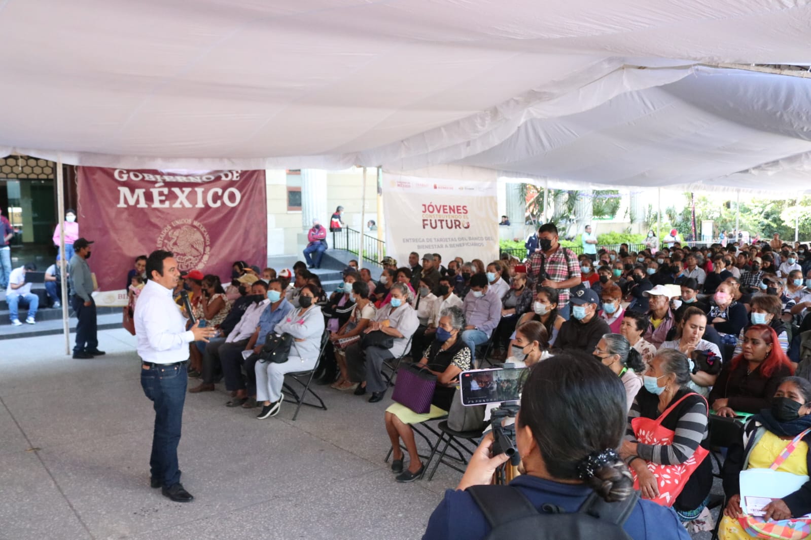 Continúa Gobierno de México entregando tarjetas del Bienestar a beneficiarios en Guerrero