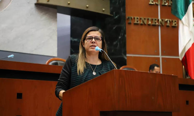 Urge reforzar las leyes para garantizar plenamente los derechos de las niñas, niños y adolescentes: Julieta Fernández