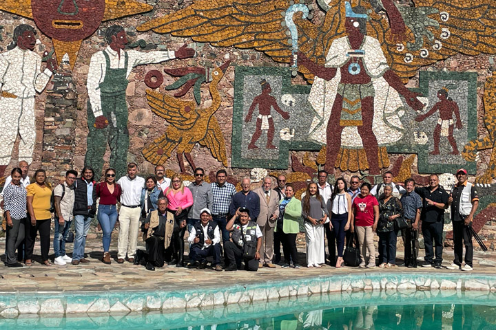 Realiza el gobierno del estado magna conferencia para periodistas de la región Norte